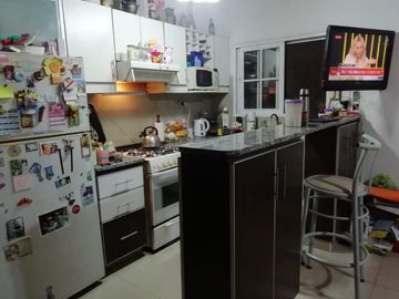 Casa con Departamento en venta en Caseros