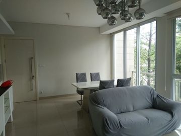 Jual Rugi Apartemen Rainbow Springs 3BR Full Furnish Interior Design