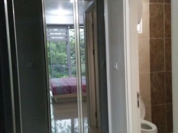 Jual Rugi Apartemen Rainbow Springs 3BR Full Furnish Interior Design
