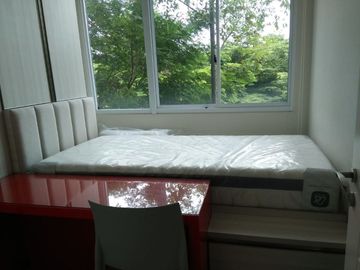 Jual Rugi Apartemen Rainbow Springs 3BR Full Furnish Interior Design