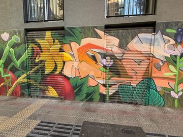 Local comercial de planta libreen obra calle Curico