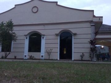 Rumah Mewah di Cinyosong Desa Burangkeng Setu Bekasi
