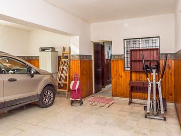 CASA 5 DORM VENTA MACROCENTRO 436M2 AV SAN MARTIN