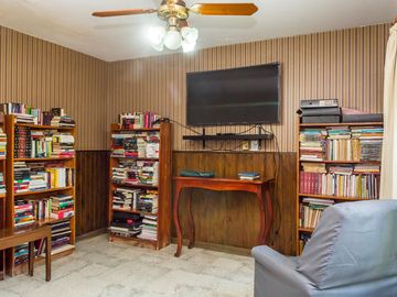 CASA 5 DORM VENTA MACROCENTRO 436M2 AV SAN MARTIN