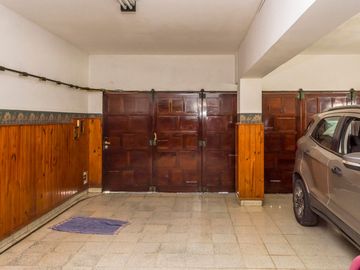 CASA 5 DORM VENTA MACROCENTRO 436M2 AV SAN MARTIN
