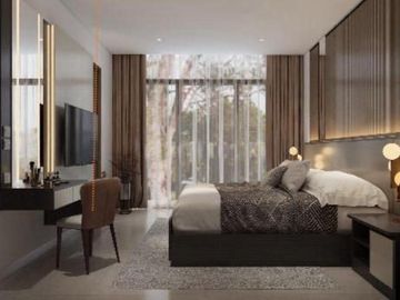 LUXURY LIVING GOLF VILLA — DIRECT GOLF COURSE BACKYARD