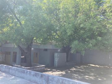 Casa en Juárez Nuevo León, con local comercial, terraza, alberca y mucho terreno
