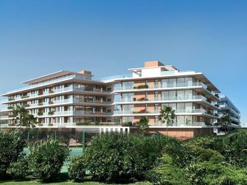 Apartamento 2 dormitorios con amplia terraza en primera línea del mar en Punta del  Este, Playa Mansa parada 39