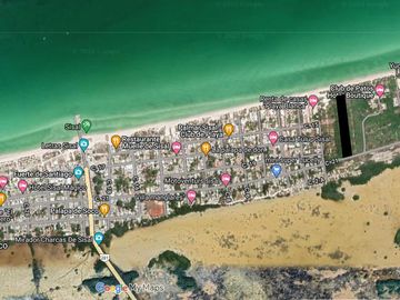 Terreno Frente Al Mar en el Hermoso Pueblo Mágico de Sisal, Ideal para Proyecto Turístico