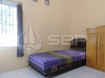 Dijual Murah Kost Cantik 16kt 16km jl kaliurang km 13 dkt UII