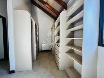 Casa en venta 4 dorm. en Villarrica