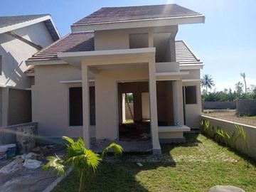 House in Grand Batujai Residence - Praya Barat - Central Lombok