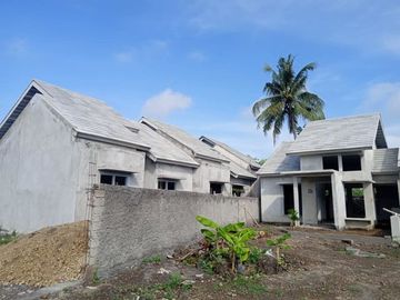 House in Grand Batujai Residence - Praya Barat - Central Lombok