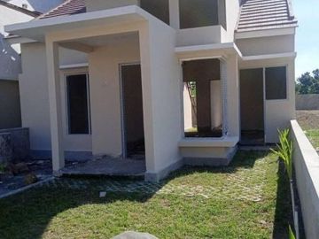 House in Grand Batujai Residence - Praya Barat - Central Lombok