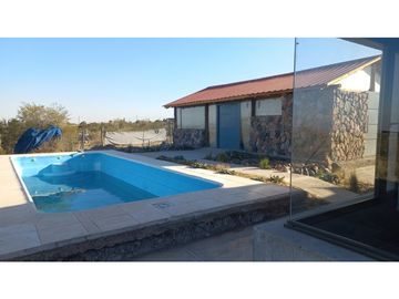 VENDO CASA QUINTA - QUINCHO- PILETA - DEPOSITO TALLER LUJAN DE CUYO