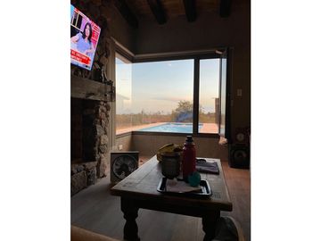 VENDO CASA QUINTA - QUINCHO- PILETA - DEPOSITO TALLER LUJAN DE CUYO