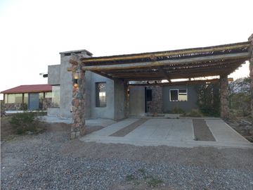 VENDO CASA QUINTA - QUINCHO- PILETA - DEPOSITO TALLER LUJAN DE CUYO