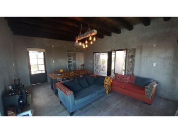 VENDO CASA QUINTA - QUINCHO- PILETA - DEPOSITO TALLER LUJAN DE CUYO