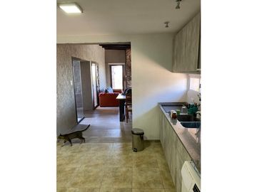 VENDO CASA QUINTA - QUINCHO- PILETA - DEPOSITO TALLER LUJAN DE CUYO