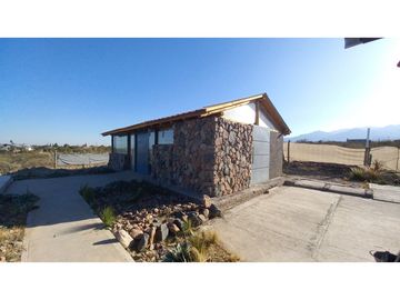 VENDO CASA QUINTA - QUINCHO- PILETA - DEPOSITO TALLER LUJAN DE CUYO