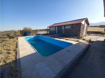 VENDO CASA QUINTA - QUINCHO- PILETA - DEPOSITO TALLER LUJAN DE CUYO