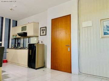 Apt. East Cost Topaz 3BR Full Furnished Hadap utara