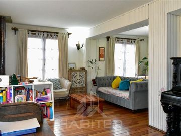 Casa en venta de 3 dorm. en Los Angeles