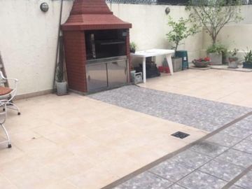 EXCELENTE Departamento TIPO CASA  UNICO
