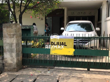 Dijual Rumah Pinggir Jalan Duren Tiga Raya, Hitung Tanah, Cocok Usaha & Kantor