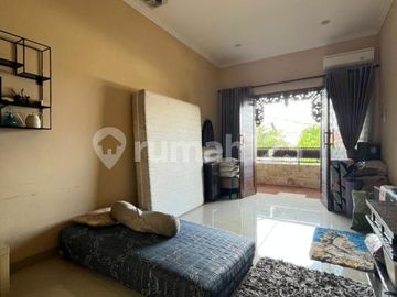 Rumah Luas dan Homey di Komplek Elit Bukit Cinere Indah