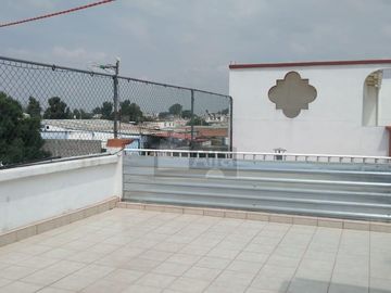 Casa sola en venta en Santiago Cuautlalpan / Texcoco (México)