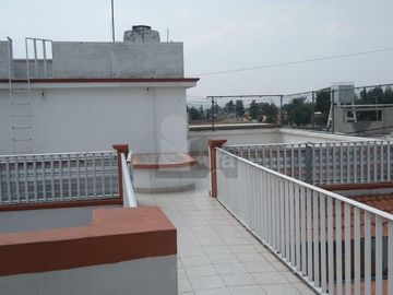 Casa sola en venta en Santiago Cuautlalpan / Texcoco (México)