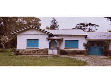 QUINTA URBANA - ANTIGUA CASONA CON SALON DE FIESTA-GRAN PARQUE