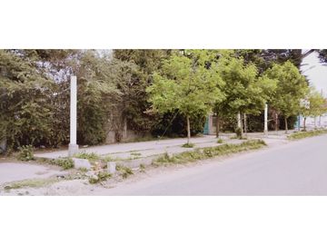 QUINTA URBANA - ANTIGUA CASONA CON SALON DE FIESTA-GRAN PARQUE