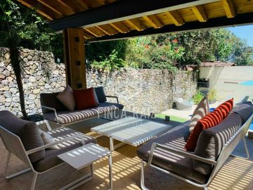 En venta hermosa casa en Avándaro.