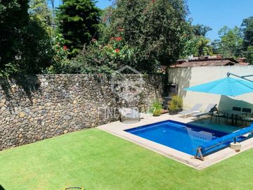 En venta hermosa casa en Avándaro.