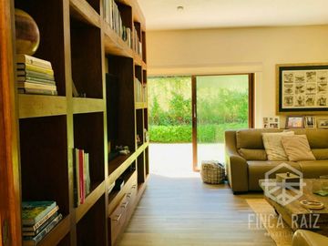 En venta hermosa casa en Avándaro.