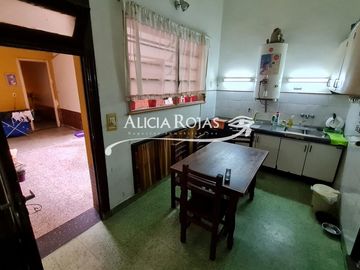 Excelente PH de 2 Ambientes a Cfte E/ind. La Pampa 4800. Villa Urquiza
