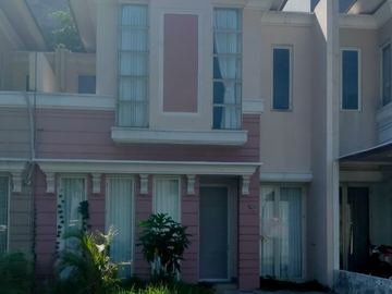 Rumah Pakuwon City Minimalis East Coast Park