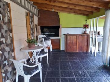 Casa Alpina en venta. Lote esq. de 700m2!!!