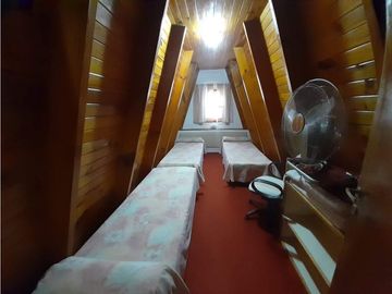 Casa Alpina en venta. Lote esq. de 700m2!!!