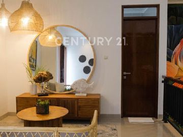 Rumah Mewah Fully Furnished Siap Huni Di Cheryfield, Buah Batu