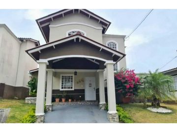 VENDO CASA EN LA CHORRERA BARRIO COLON VILLA REAL 3R