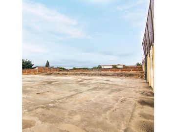 En venta casa y terreno ideal para hostería u hotel
