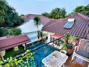 Di Jual Rumah Siap Huni Ada Kolam Renang Dekat LRT