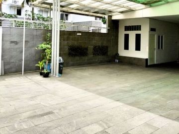 Rumah ANTIK Klasik Di Sayap Jalan Merdeka Lengkong Pusat Kota Bandung