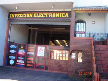 Casa + Depto + Taller en Venta en Merlo Norte