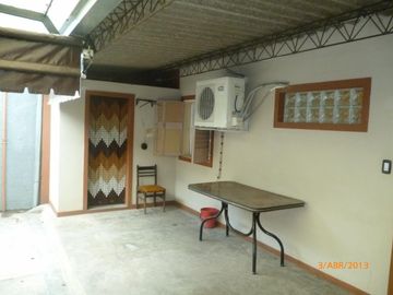 Casa + Depto + Taller en Venta en Merlo Norte