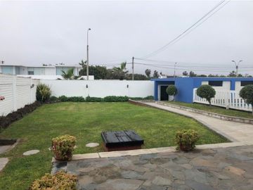CASA en VENTA en  Urb. La Encantada de Villa