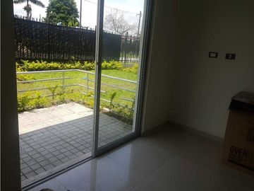 CASA CONJUNTO  AVENIDA CENTENARIO